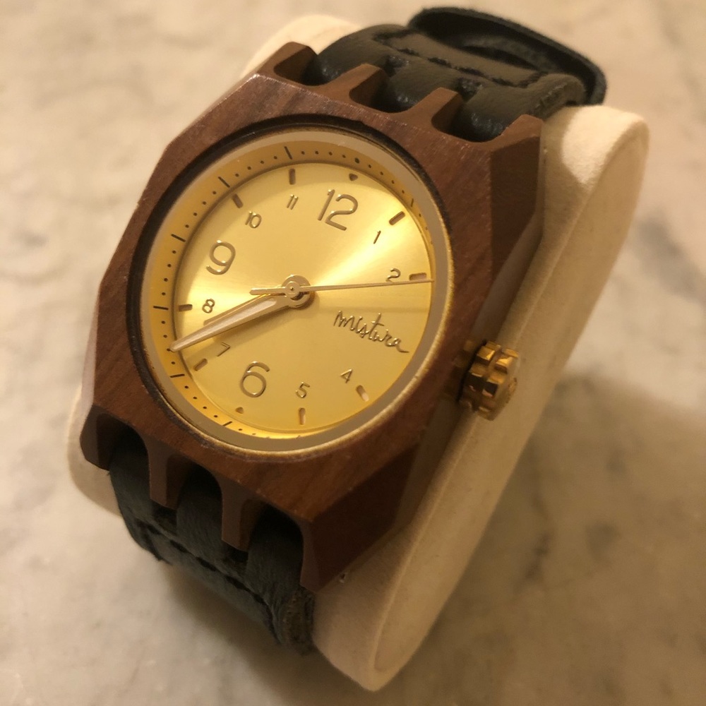 Mistura 47mm Quartz Watch